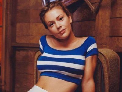 Alyssa Milano Sexy Pics