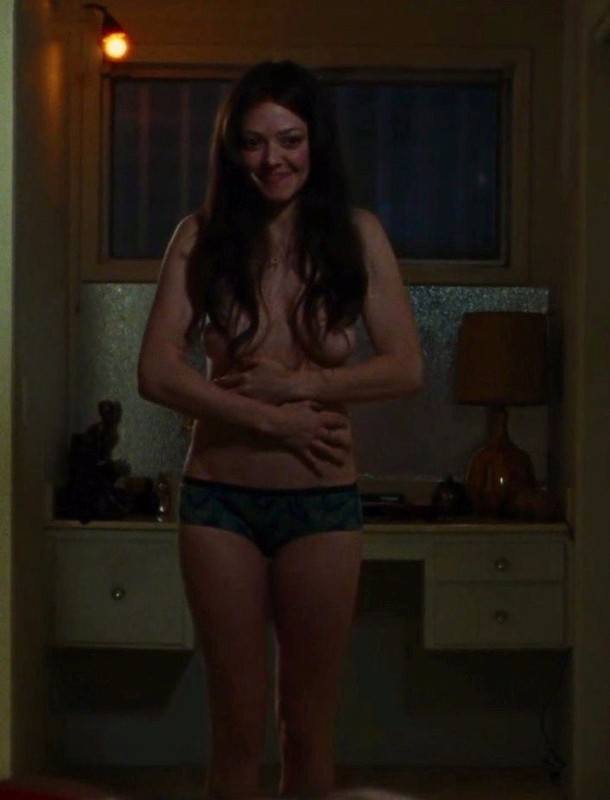 Amanda Seyfried Nude Tits