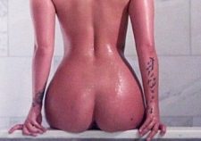 Demi Lovato Nude Ass Pics