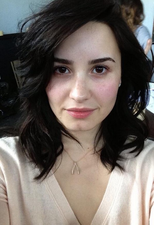 Demi Lovato Without Makeup