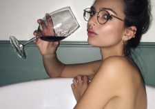 Emily Ratajkowski Nude Fully Sexy Topless In Bathtub