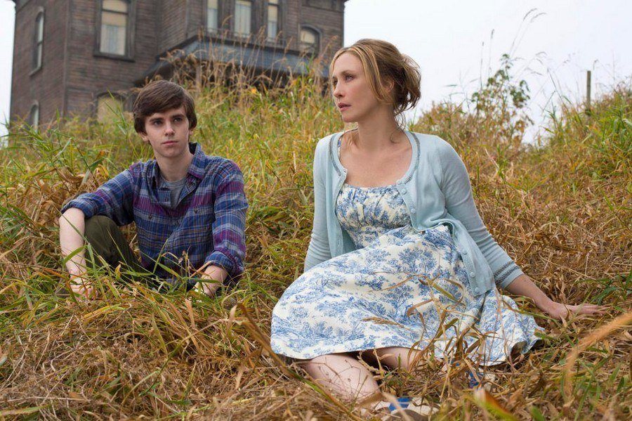 Freddie Highmore Bates Motel