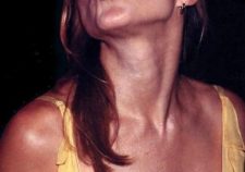 Kari Wuhrer Naked Pussy