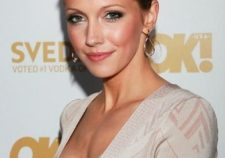 Katie Cassidy Sexy Hot Photos Images