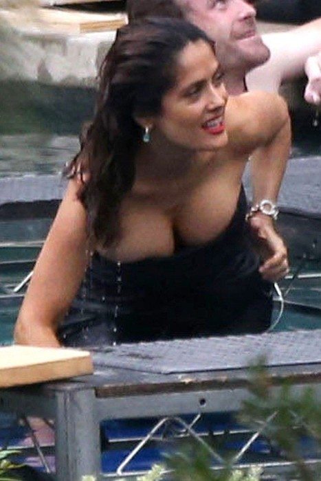 Salma Hayek Topless Busty Cleavage