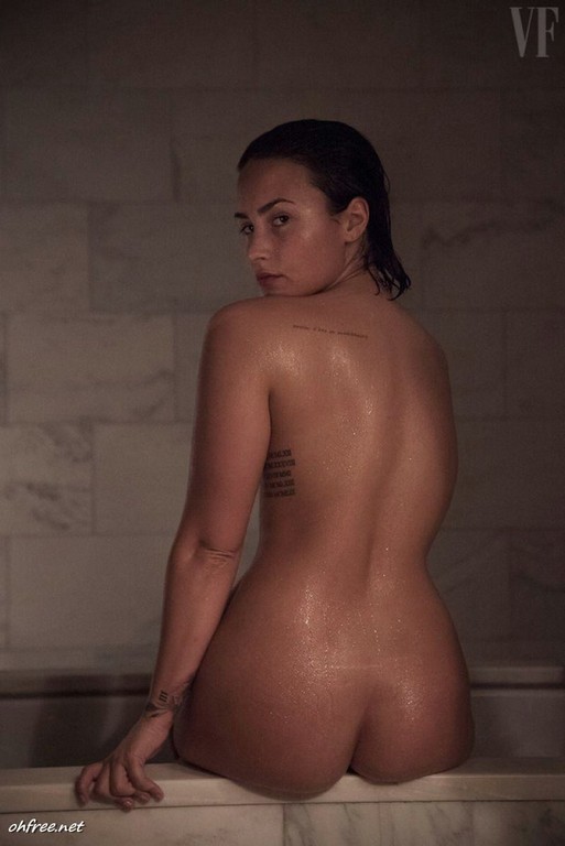 2015 Demi Lovato Vanity Fair Nude