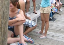 Accidental Public Pussy Slip