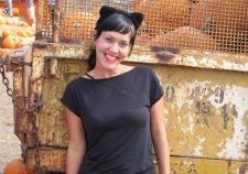 Amateur Brunette Milf