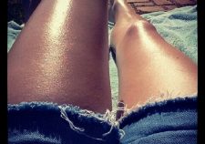 Amateur Sexy Tan Legs