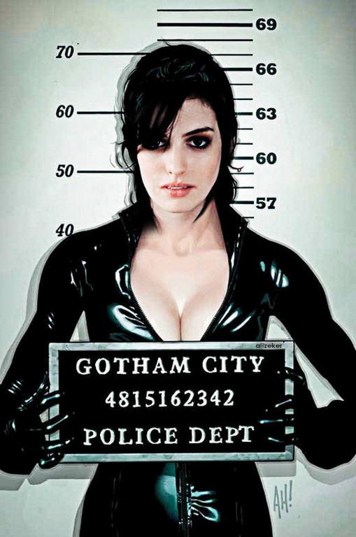 Anne Hathaway As Catwoman Costume