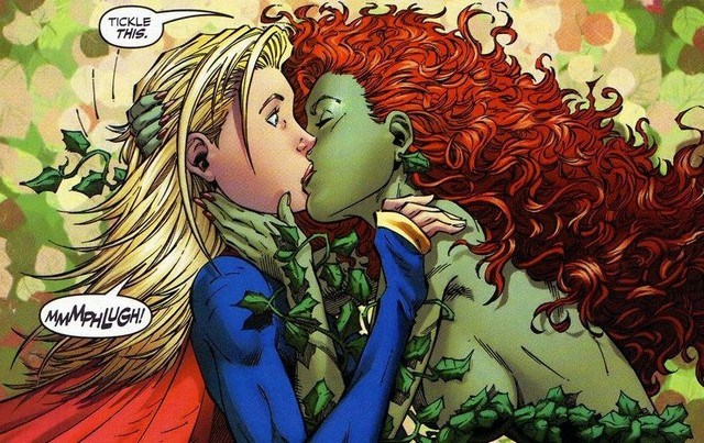 Batman Poison Ivy Kiss Supergirl