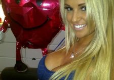 Cara Brett Hot
