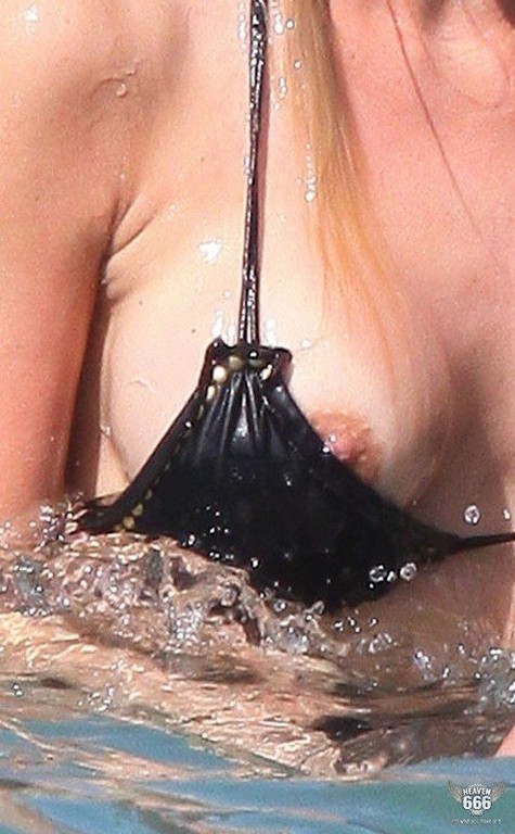 Carrie Prejean Nip Slip