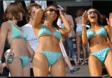 Celebrity Oops Pussy Slip