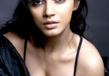 Chandra Hot Neetu Bollywood Actress