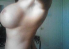 Curvy Selfie Busty Milf