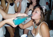 Downblouse Cute Asian Girls