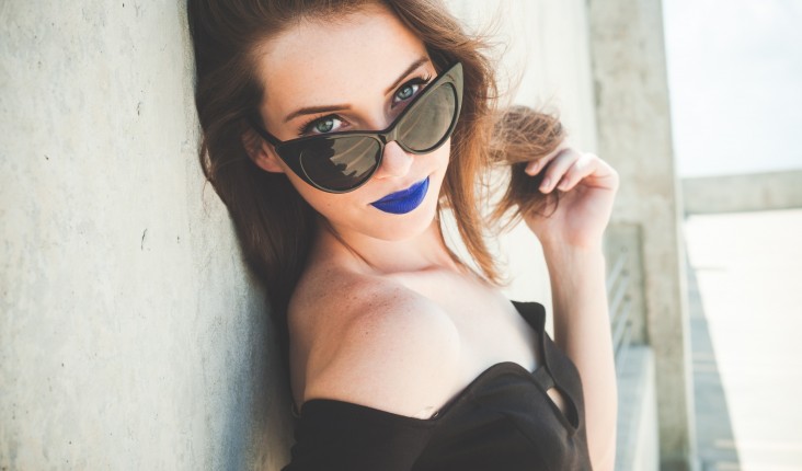 Erotic Style Girl Sunglasses Blue Lips