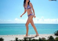 Giantess Selena Gomez Bikini