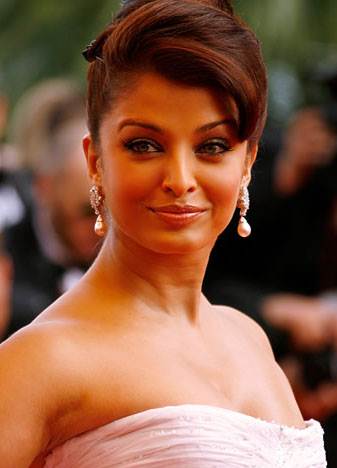 Gorgeous Nude Celebrities Aishwarya Rai Beauty Sexy Vips