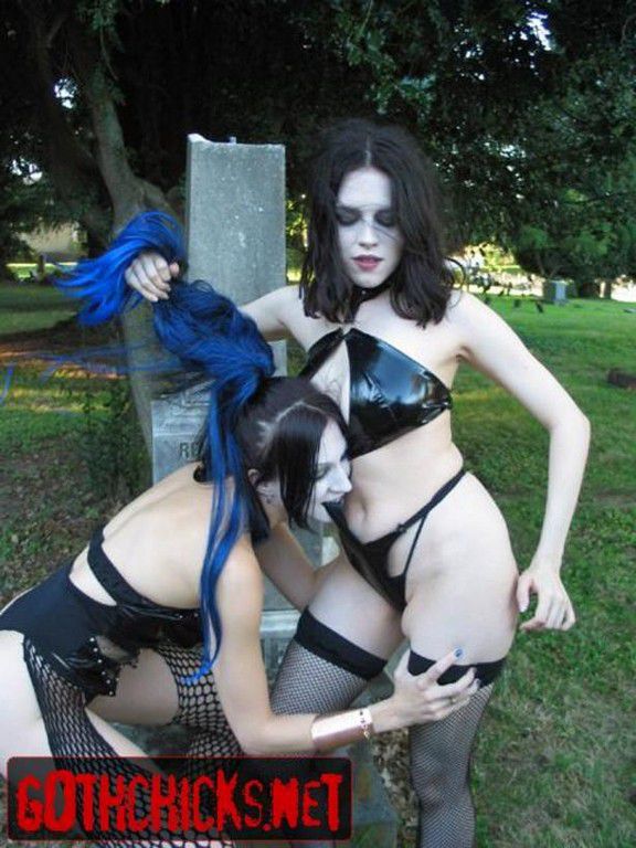 Gothic Sluts