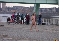 Guys Completely Naked