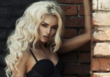 Hair Curls Look Makeup Blonde