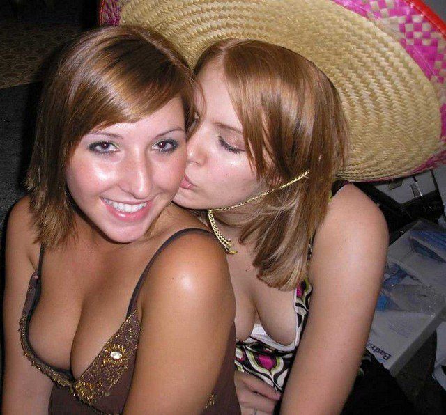 Hot College Girls Downblouse