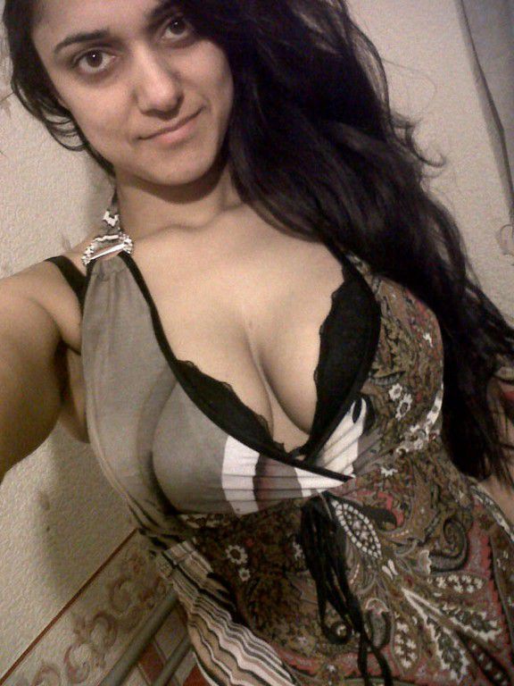 Hot Naked Pakistani Girls