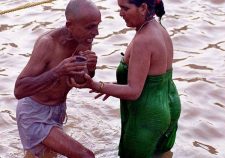 Indian Aunty Ass Crack