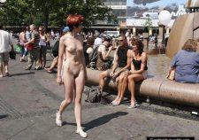 Jenny Set S Nude In Public