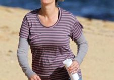 Julia Roberts Bikini Ass