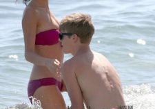 Justin Bieber Touching Selena Gomez
