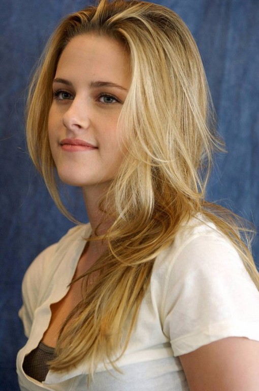 Kristen stewart as a blonde-nude pics