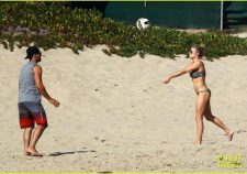 Leann Rimes Beach Bikini