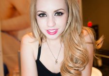 Lexi Belle Vegas