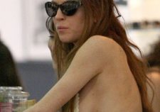 Lindsay Lohan Saggy Boobs