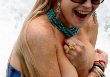 Lindsey Lohan Tits Out