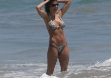 Lisa Rinna Bikini