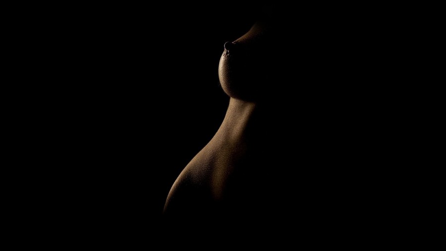 Low Light Shape Belly Nipple Girl Body