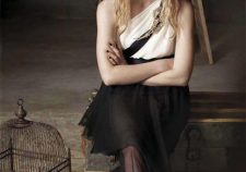 Mia Wasikowska Wonderland
