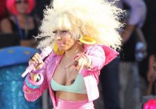 Nicki Minaj Nip Slip Wardrobe Malfunction