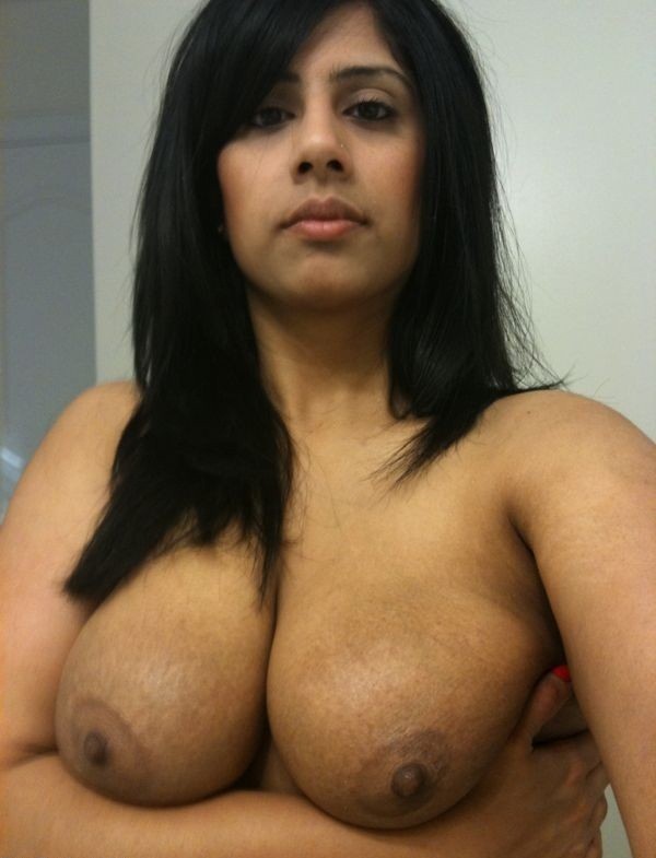 Nude Indian Desi Big Boobs