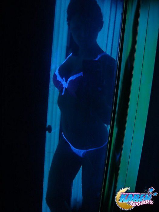 Nude Tanning Self Shot