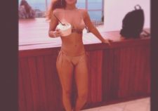 Rihanna Instagrams Her Bikini