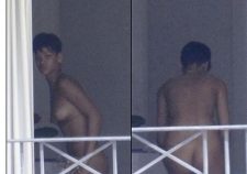 Rihanna Nude On Balcony