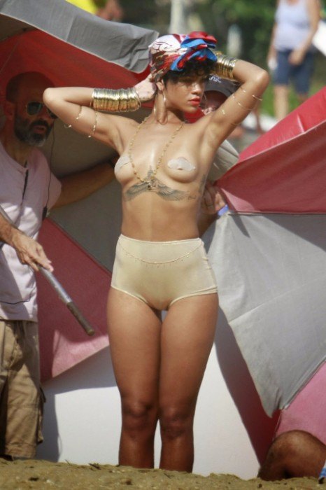 Rihanna Vogue Brazil