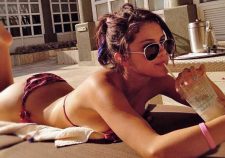 Selena Gomez Bikini Body