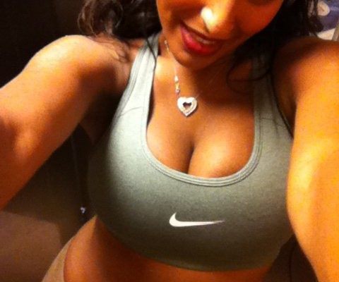 Sports Bra Selfie Tumblr