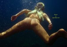 Underwater Nude Diving Girls